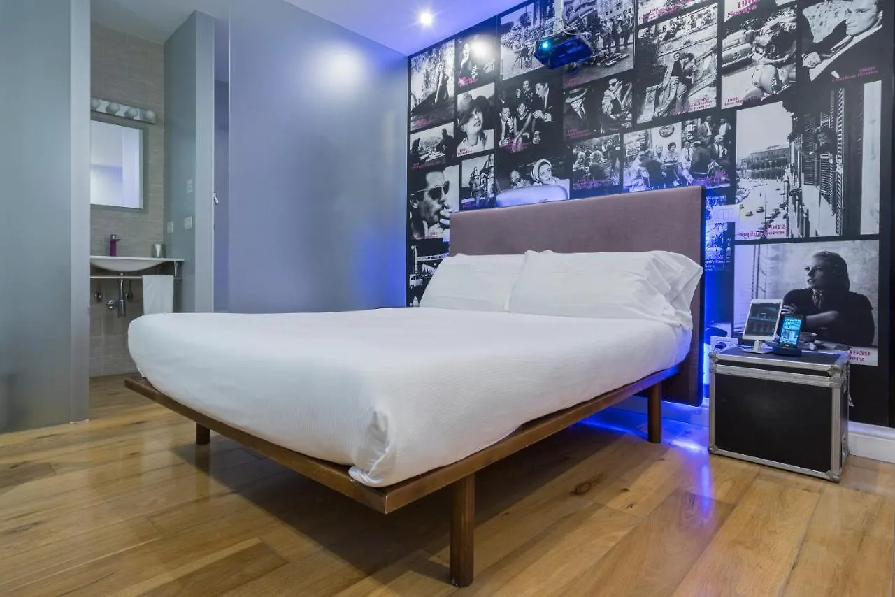 Colosseum Jacuzzi Suites Rome