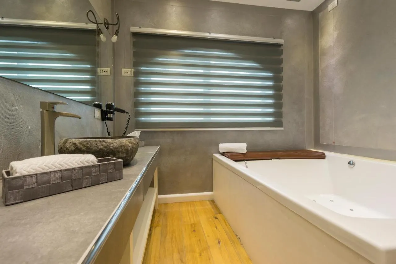 Guest house Colosseum Jacuzzi Suites Rome